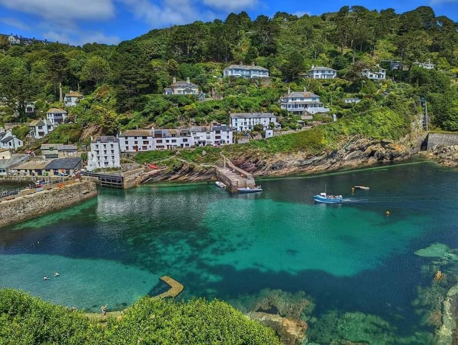 Bijou Coastal Apartment In Polperro With Hot Tub Onsite Parking Downhill Walk To Village Bagian luar foto