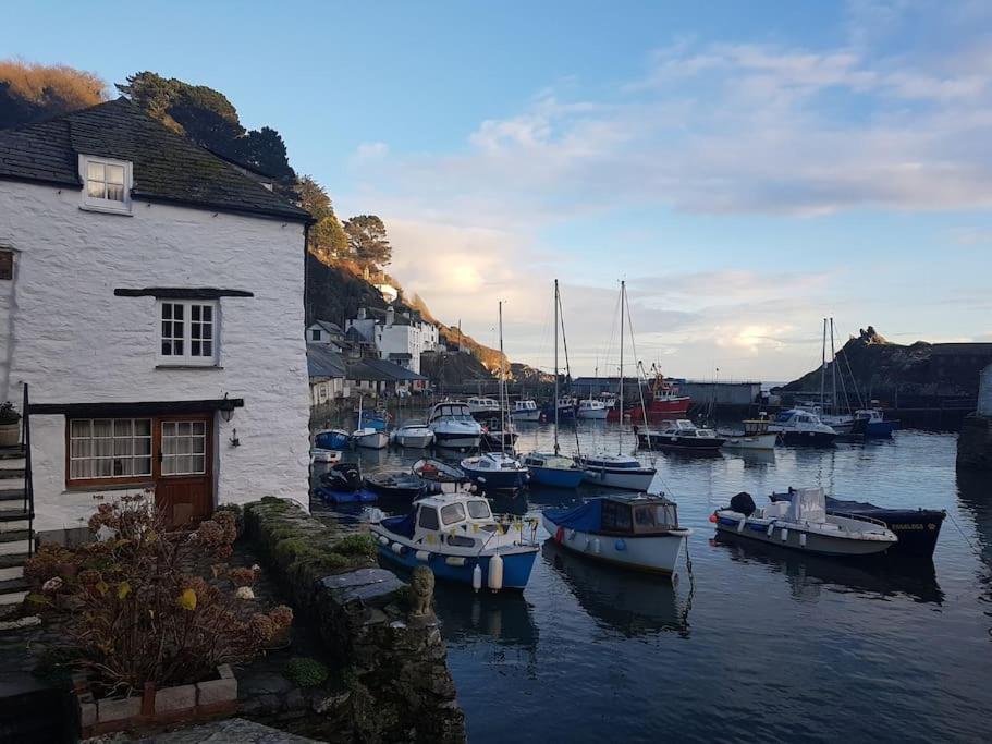 Bijou Coastal Apartment In Polperro With Hot Tub Onsite Parking Downhill Walk To Village Bagian luar foto