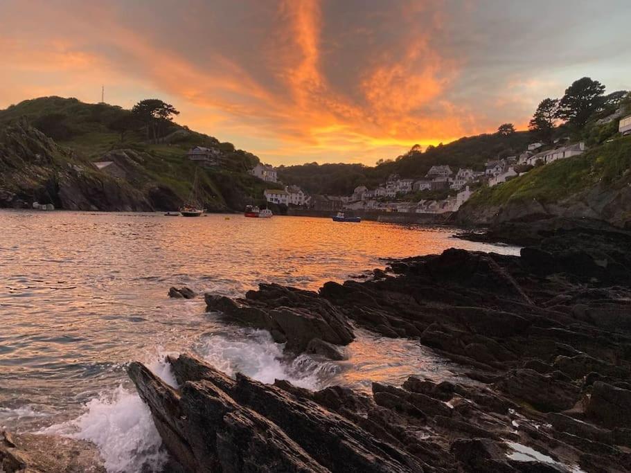 Bijou Coastal Apartment In Polperro With Hot Tub Onsite Parking Downhill Walk To Village Bagian luar foto