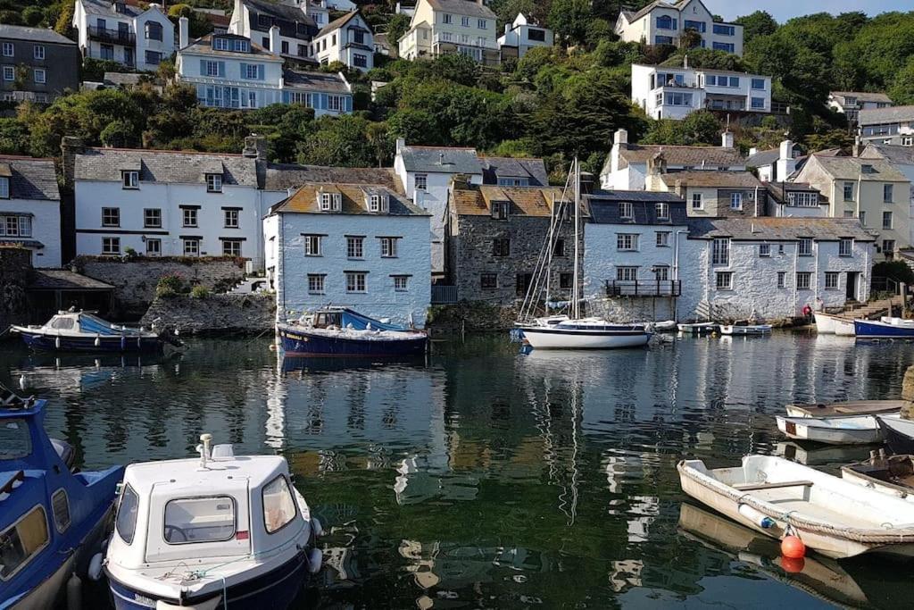 Bijou Coastal Apartment In Polperro With Hot Tub Onsite Parking Downhill Walk To Village Bagian luar foto